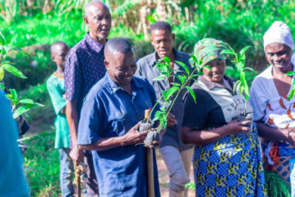 In our SASA project funded by the GIZ in Mwanza, we were able to mobilize local community and schools to use Nature-based Solutions to conserve their environments